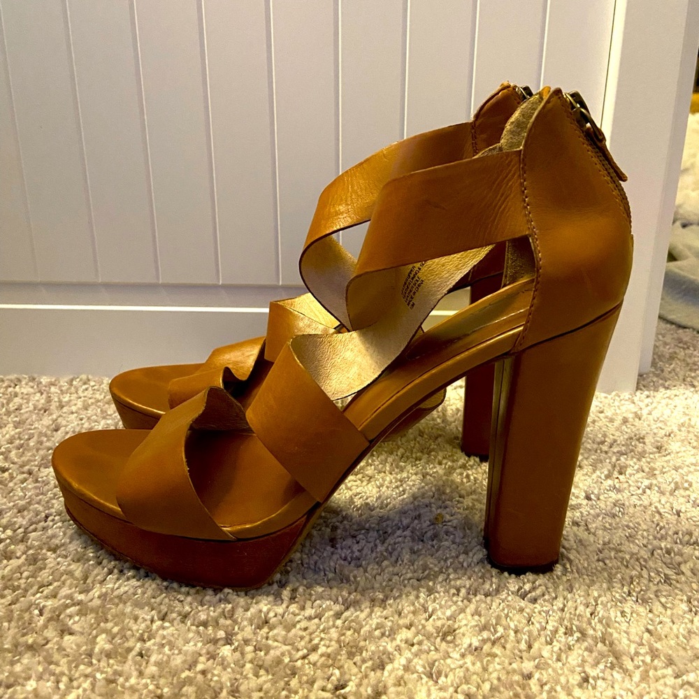 Halogen cognac brown heeled sandals